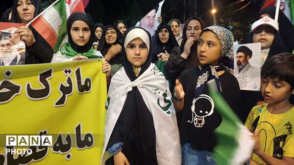 قیامِ بصیرت در کوهدشت؛ خروش مردم ولایت‌مدار