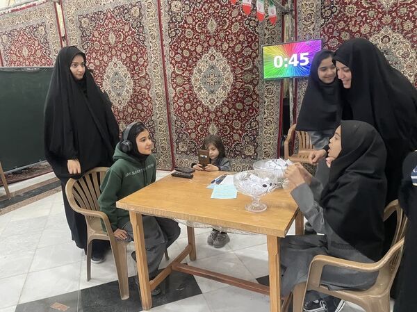 بازدید دانش آموزان دبیرستان دخترانه امید از آرامگاه شهید مدرس