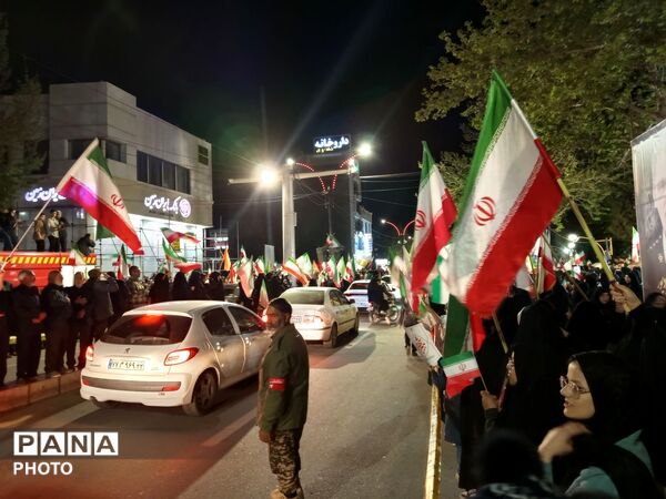 بیست و نهمین شب از اتحاد مقدس مردم کاشمر در کف خیابان 