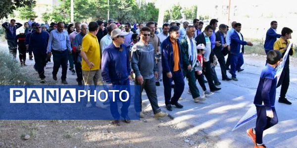  همایش پیاده‌روی خانوادگی در یاسوج  به‌مناسبت روز جهانی محیط زیست