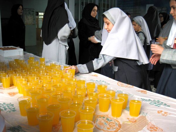 جشن ولادت حضرت معصومه (س) و روز دختر در مدرسه آزادی 