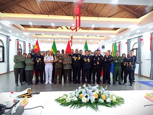 حضور نمایندگان نیروی دریایی ایران در چین