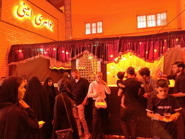 برگزاری مراسم عزاداری شب دوم  ماه محرم در تکیه ابوالفضلی نیشابور