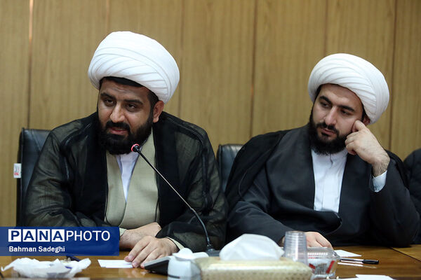 دیدار وزیر آموزش و پرورش با مسئولان اتحادیه انجمن‌های اسلامی دانش‌آموزی سراسر کشور