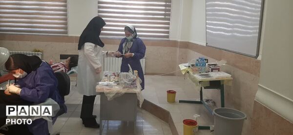 خدمات گسترده درمانی گروه‌های جهادی دانشجویی در منطقه  شهرک ابریشم چهار باغ ساوجبلاغ