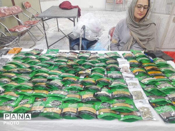 رونق تولید در فرهنگسرای سیمرغ با برپایی بازارچه صنایع دستی