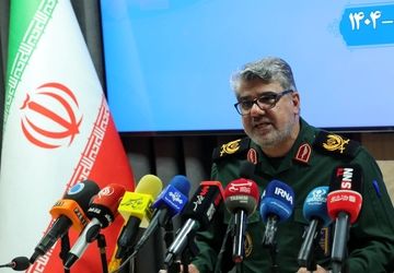 سپاه پاسداران بر اساس فرمان امام(ره) و رهبری مسئولیت حفاظت هواپیمایی کشور را بر عهده دارد