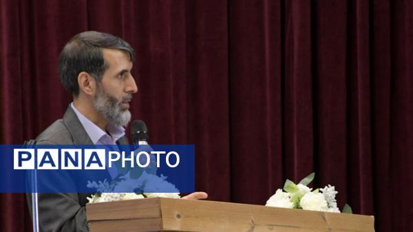 نقش بی‌بدیل مربیان تربیتی در شکوفایی نسل آینده در همایش منطقه ۵ تهران بازخوانی شد