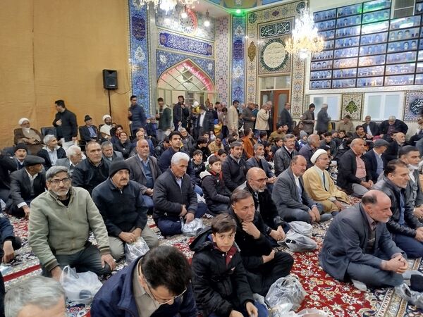 مراسم ولادت حضرت امام حسین (ع) در تکیه حسینی شهرستان کاشمر 
