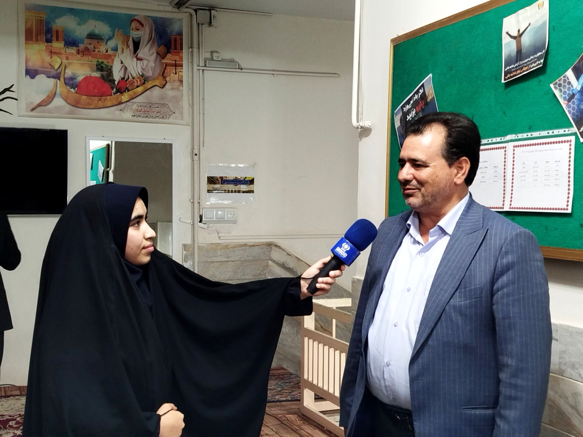  نقش مدارس و خانواده‌ها در تربیت نخبگان علمی و فرهنگی حیاتی است