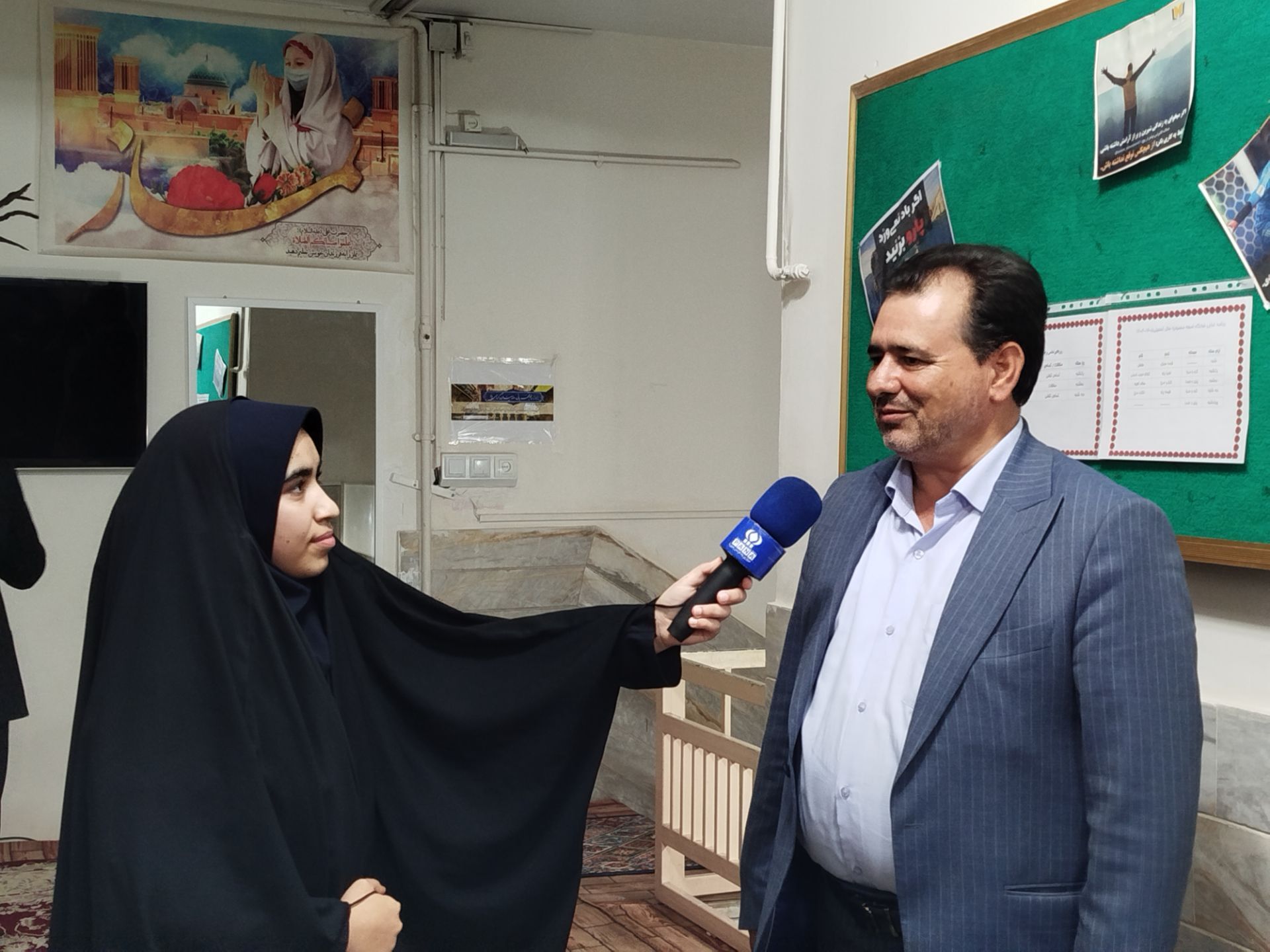 نقش مدارس و خانواده‌ها در تربیت نخبگان علمی و فرهنگی حیاتی است