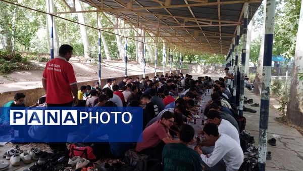 گذری کوتاه بر اهدای جوایز در اردوی جدید الورودهای شاهد ابوذر غفاری 