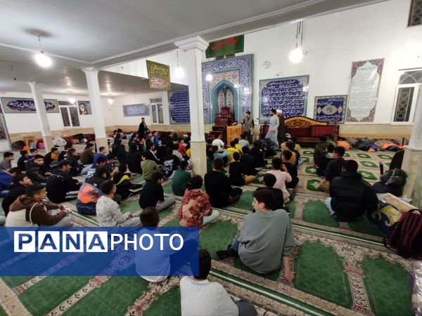 برگزاری اعتکاف دانش‌آموزی در مساجد شهرستان فیروزکوه