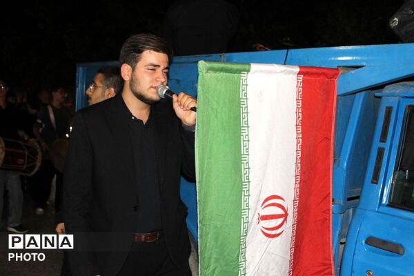 لبیک نوجوانان نظرآباد به ندای کربلا در آیین «احلی من العسل»