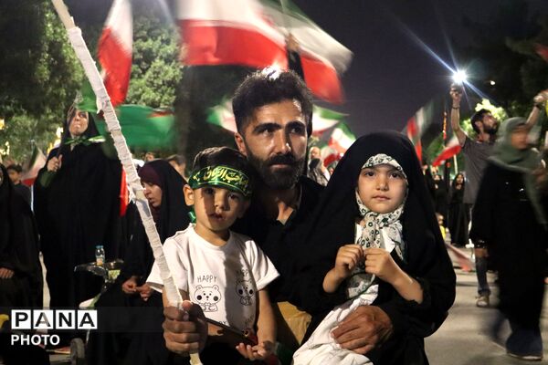 نود و یکمین شب از اجتماعات در حسینیه امام خمینی میهمان قاب پانا