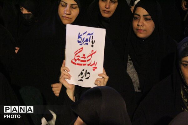 جاجرمی‌ها با شور و حضور بی‌نظیر پای این انقلاب ایستاده‌اند