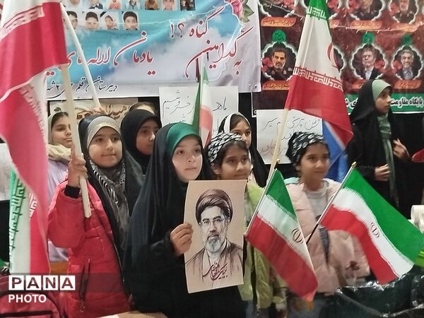 موکب دانش‌آموزی در سوگواره اربعین شهادت رهبر انقلاب و شهدای دانش‌آموز میناب