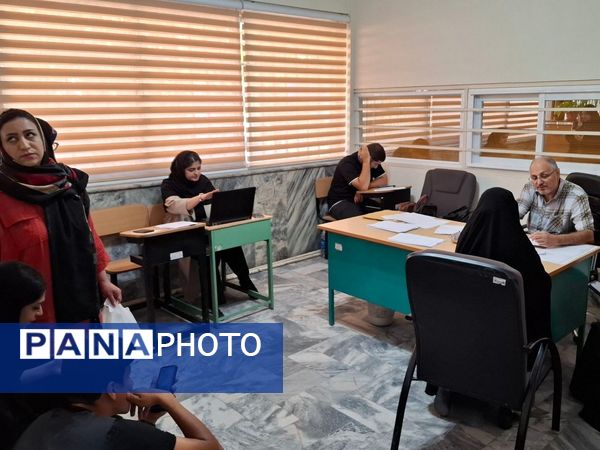 موفقیت دانش‌آموزان ناحیه ۲ در کنکور ‌۱۴۰۴ و انتخاب رشته در مرکز مشاوره رضوان