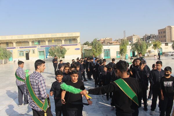 عزاداری دانش‌آموزان قم در آستان مقدس امامزاده سیدعلی(ع)