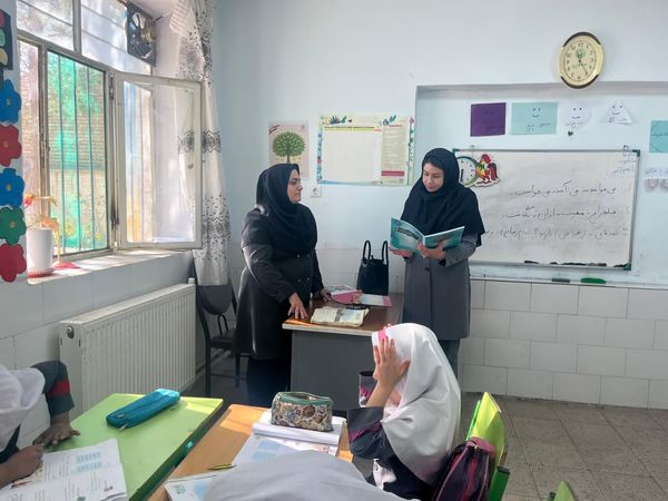 بازدید سرگروه‌های آموزشی از مدارس خاتم 