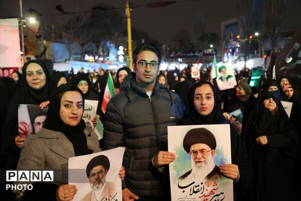 بیعت فرهنگیان اردبیلی با رهبر معظم انقلاب حضرت  آیت الله سید مجتبی خامنه‌ای