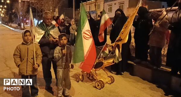  وقتی خودروها و قلب‌ها در مسیر رهبر شهید هم‌صدا شدند