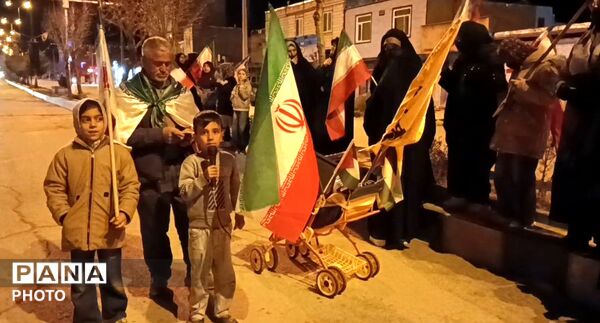  وقتی خودروها و قلب‌ها در مسیر رهبر شهید هم‌صدا شدند