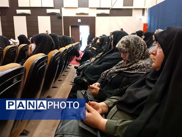 مدرسه مقاومت و میعادگاه وحدت