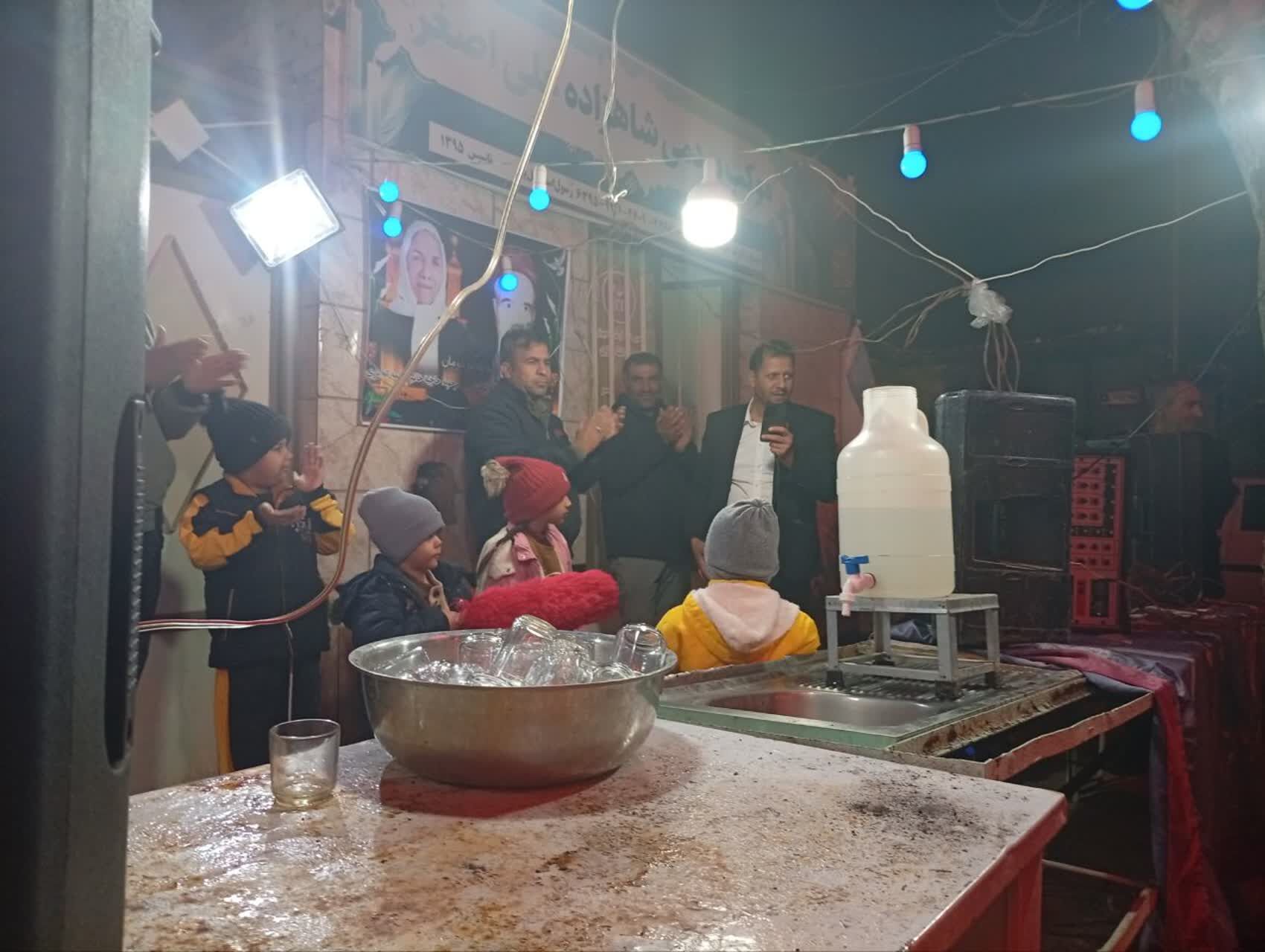  جشن ولادت امام علی (ع) در ایستگاه صلواتی شاهزاده علی اصغر(ع)