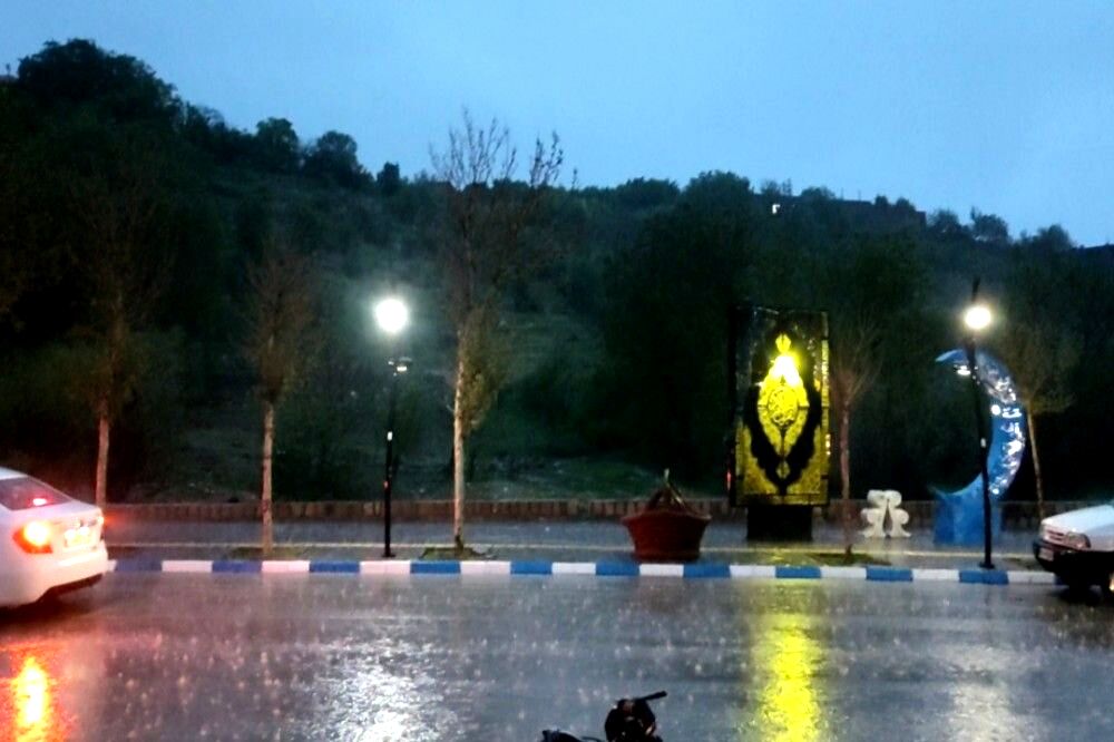 حال و هوای شهر بار بعد از بارش زیبای باران 