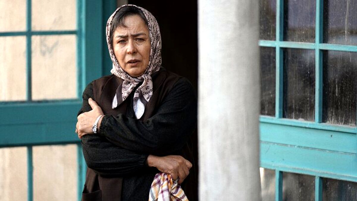نگاهی به فیلم سینمایی کافه سلطان/ حفظ انسانیت در ساده‌ترین شکل آن