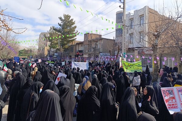 راهپیمایی باشکوه ۲۲ بهمن در اسلام آباد غرب