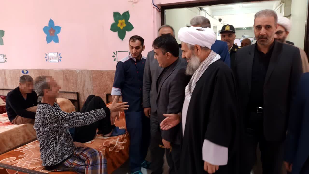 مهر نوروزی مسئولان در مرکز توانبخشی شهید بلبلی اهر