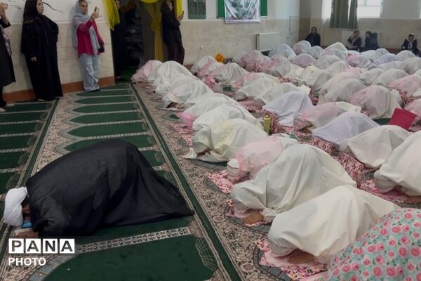 برپایی جشن تکلیف نونهالان آموزشگاه امید آینده ۱