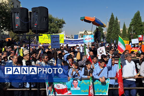 ۱۳ آبان در شیراز ؛ تجلی شور انقلابی نسل امروز