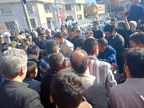 شهید گمنام در کاشمر تشیع شد