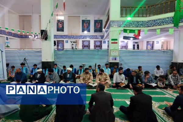 محفل نورانی انس با قرآن‌کریم با حضور قاریان برجسته استانی