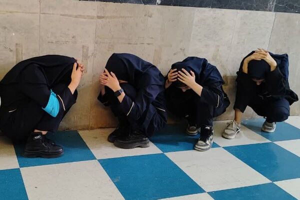 مانور زلزله در دبیرستان پروین اعتصامی 