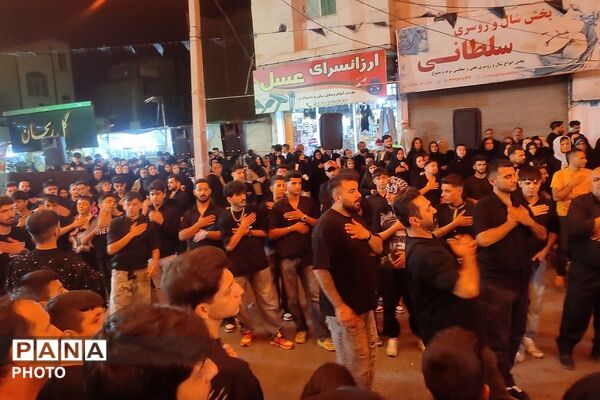 شهر در سوگ خیمه های سوخته