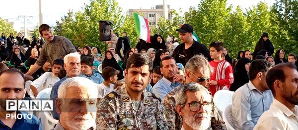ملایری‌ها یاد شهدای اقتدار و شهید محمدبرومندنژاد را گرامی داشتند