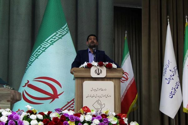 دیدار صمیمی وزیر آموزش‌وپرورش با فرهنگیان استان خوزستان