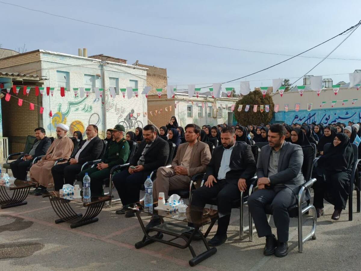 جشن باشکوه و پرشور ایرانمون در آموزشگاه دخترانه فاطمیه شهر کلات 