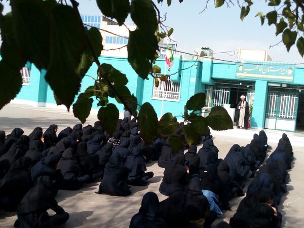 برگزاری گفتمان مهدوی در دبیرستان فاطمیه