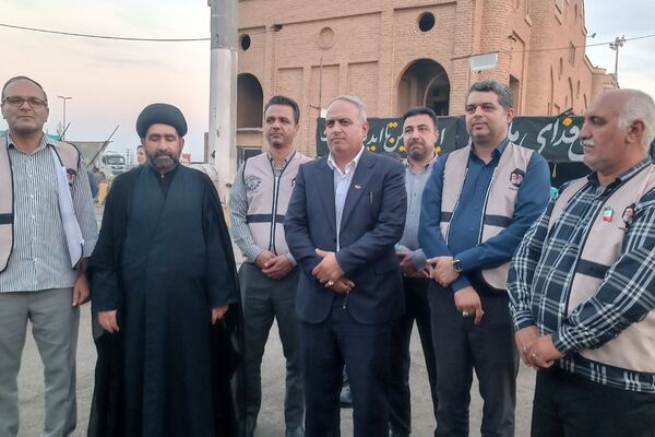 از مدرسه تا موکب حسینی؛ دانش‌آموزان پیشتاز شهرستان قدس در خدمت زائران اربعین حسینی