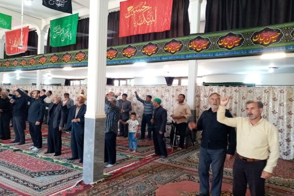 نماز جمعه در شهر تیتکانلو 