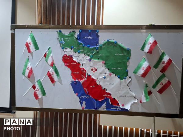 برگزاری مراسم یاوران انقلاب در دبستان آرمینه مصلی نژاد ناحیه ۶ مشهد 