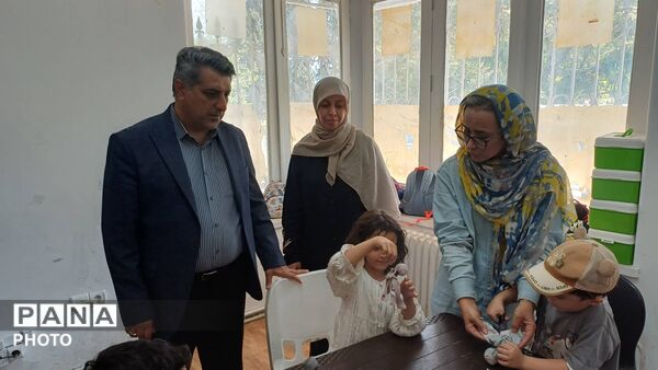 بازدید معاون پرورشی و فرهنگی آموزش و پرورش شهر تهران از پایگاه‌های اوقات فراغت کانون مفتح