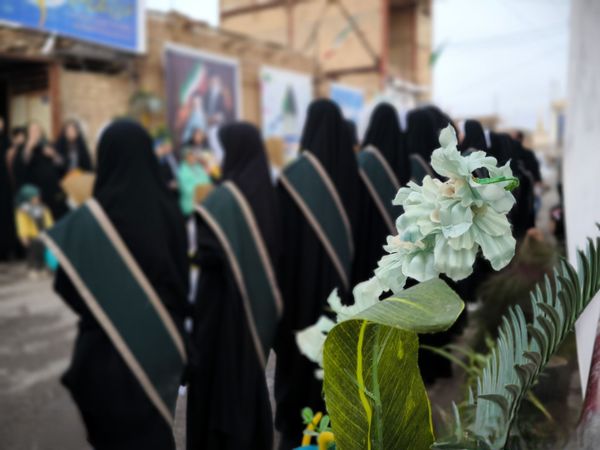 اجرای گروه سرود"هیئت دختران طوبی"در موکب های سطح شهرستان بام و صفی آباد 
