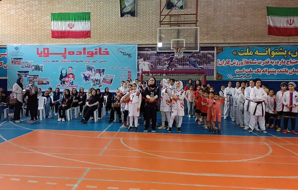 آیین افتتاح میدان پویا در بخش دختران در کانون سرداران شهید ناحیه ۴ کرج