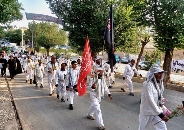 بروجن، میزبان کاروان عشاق حسین (ع)